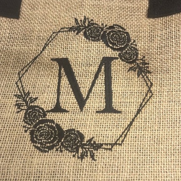 Monogrammed letter M Black and Tan burlap large zip Tote Bag w/ strap preowned - Picture 6 of 12